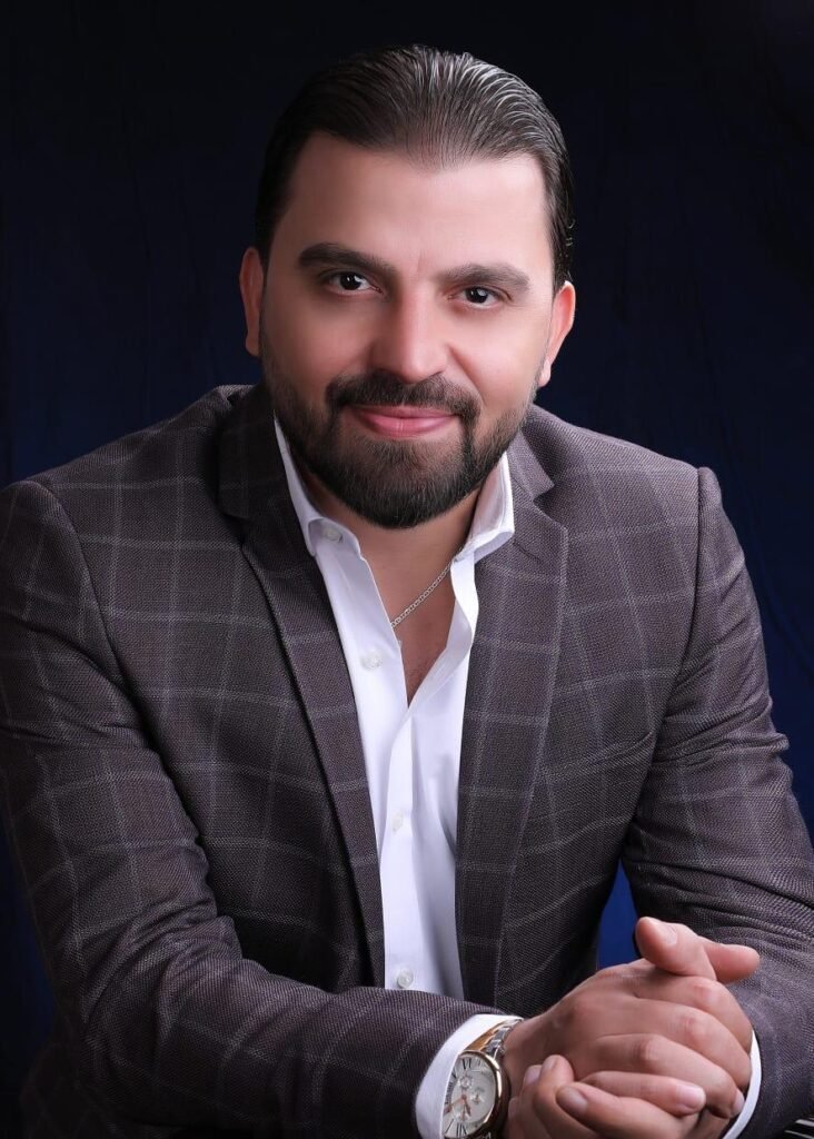 المطرب توفيق نجم